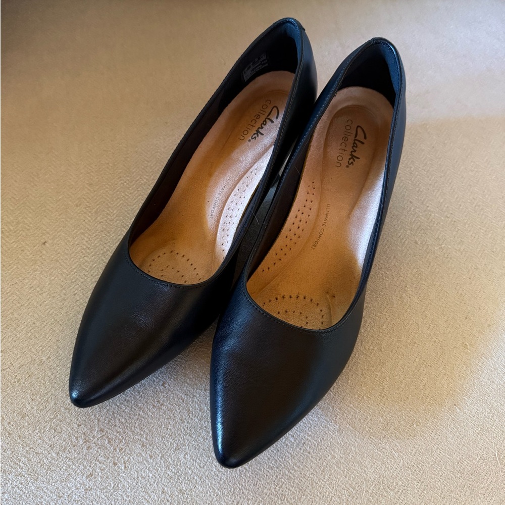 Clarks Kepley Vine Black Leather Heels for Women